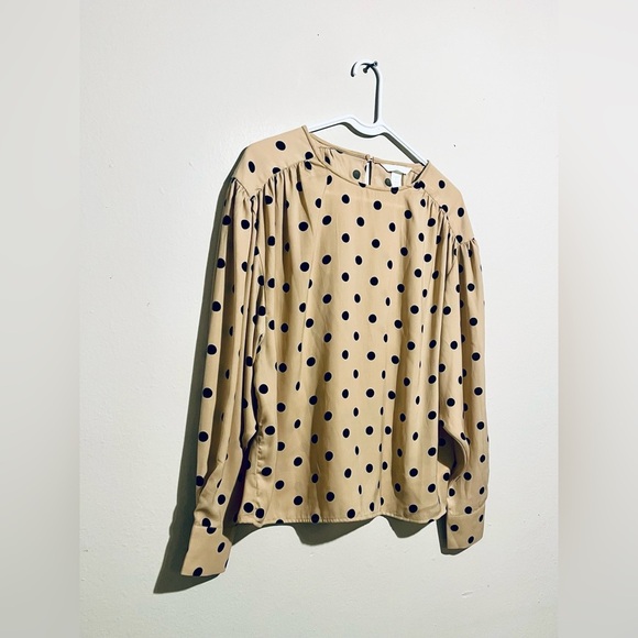 H&M Long Sleeve Blouse Sz S Tan Mocha Black Polka Dot Classic Top - Picture 2 of 6